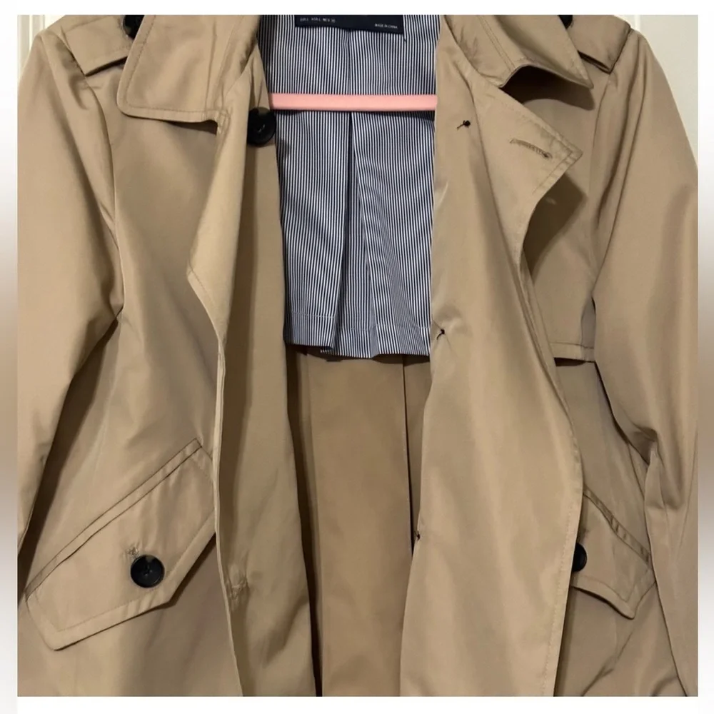 MICHAEL Michael Kors Raincoat Size Medium - Picture 6 of 9